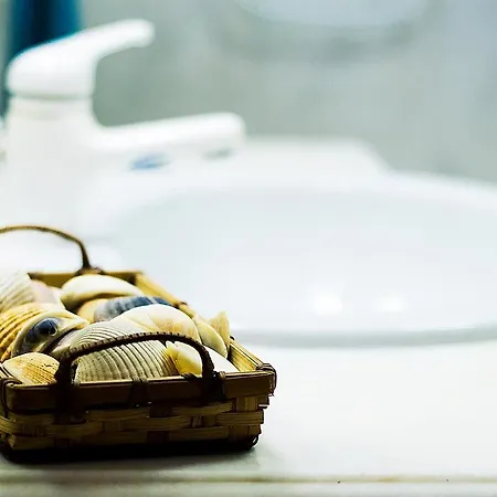 Lighthouse North - Da