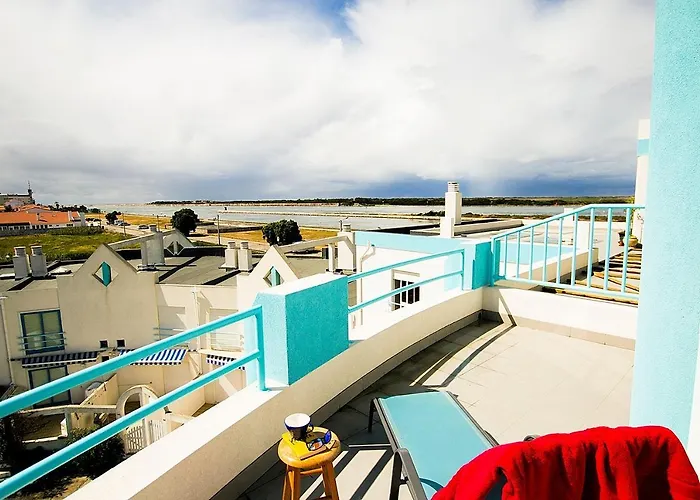 Lighthouse North - Da * Barra